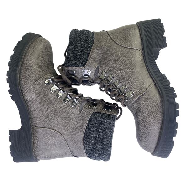 MIA Women's Lindsey Gray Knit Cuffed Ankle Boot Chunky Hiking Combat Size 6.5 - Picture 1 of 12